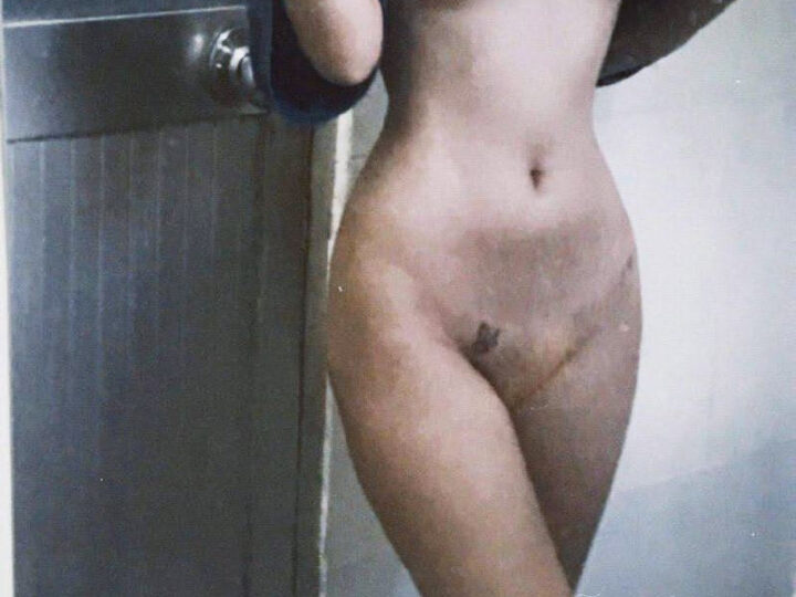 Ảnh 4 của Em dâm quá vừa đụ vừa dùng thêm sextoy mới thỏa mãn (Full Clip + Pic)